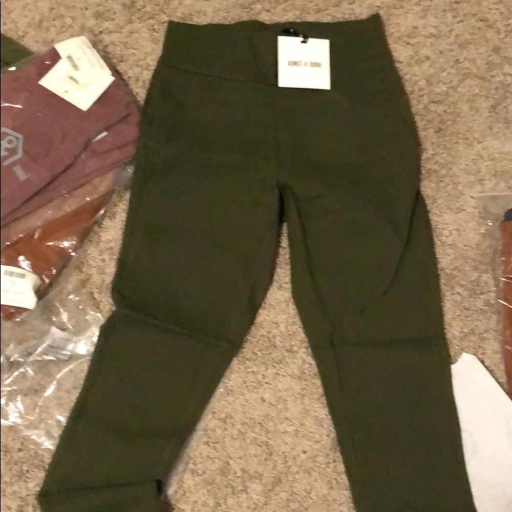 Agnes and Dora Jeggings- Olive